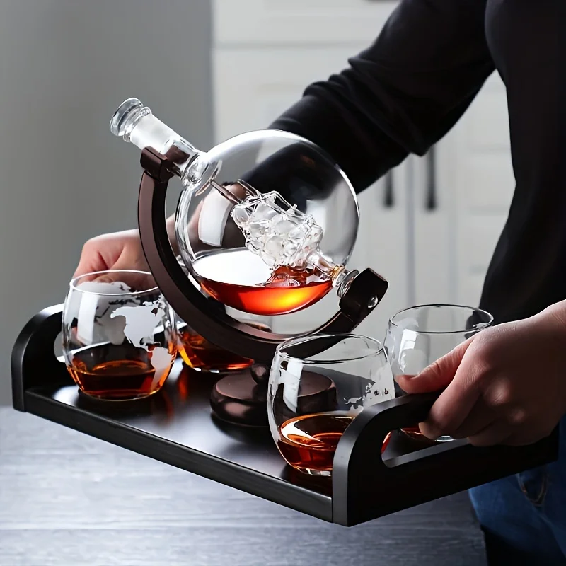 Globe Shaped Whiskey Decanter  - Bitters Bottle Set avaliação e preço
