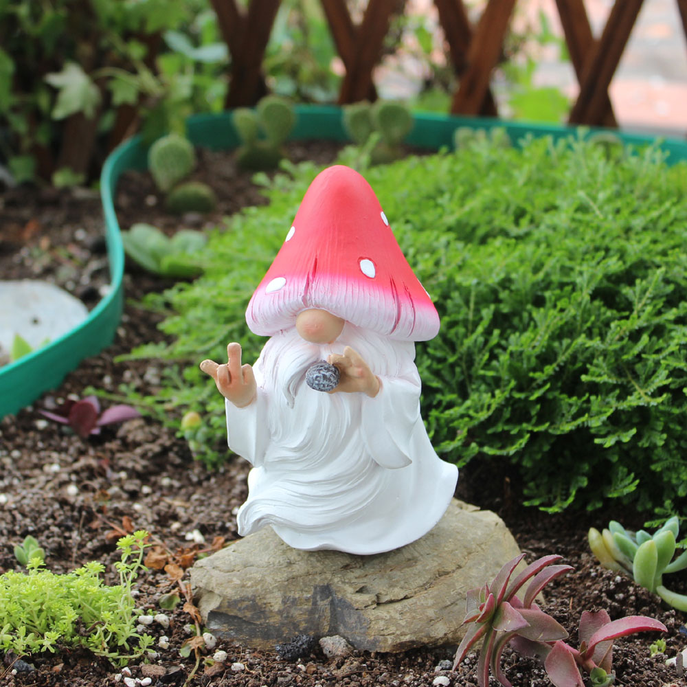 Mushroom Smoking Gnomes Funny  - Home Bargains avaliação e preço